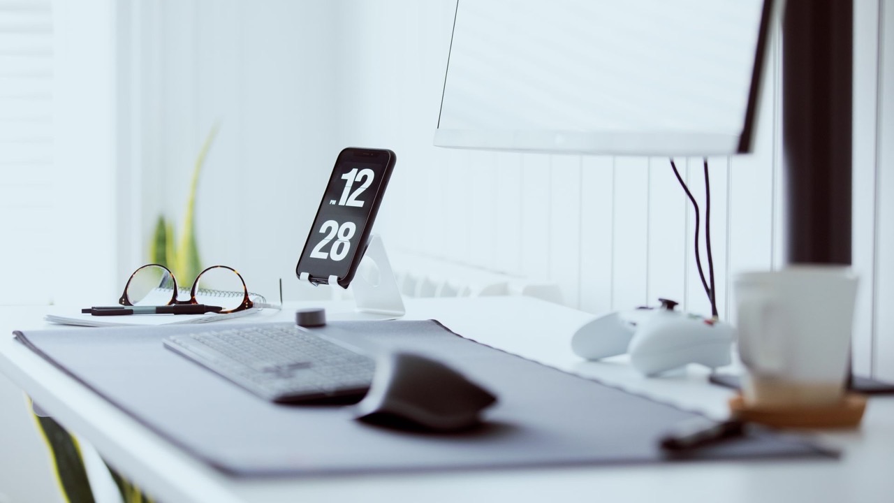 The Desk Detail That Makes More Difference Than It Should