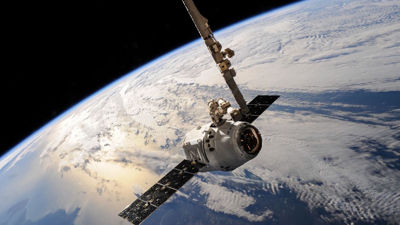 Why 'GPS Antenna' and 'GNSS Antenna' Are Not Interchangeable in a Tracking Application